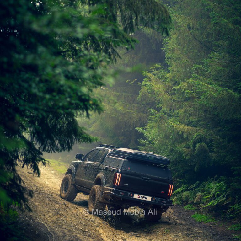 عکاسی خودرو ماشین kmc t9 در جنگل